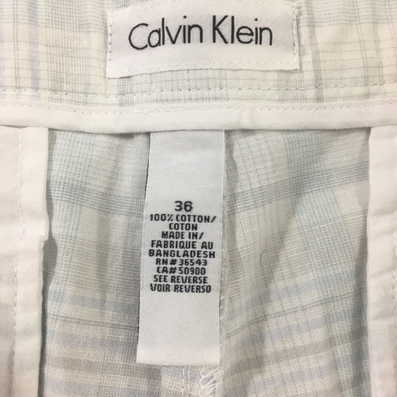 (SOLD) Calvin Klein Men’s Plaid Above Knee Shorts - Picture 4 of 4